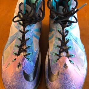 Men’s Nike Tennis shoes